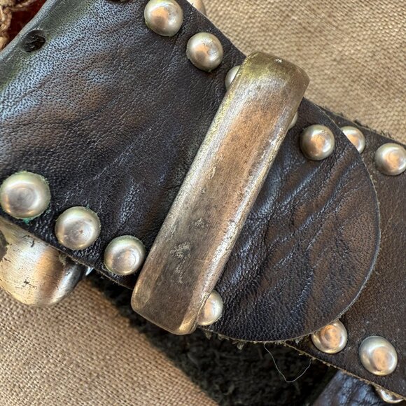 Very Worn Studded Black Leather Belt Leatherock - Picture 9 of 10